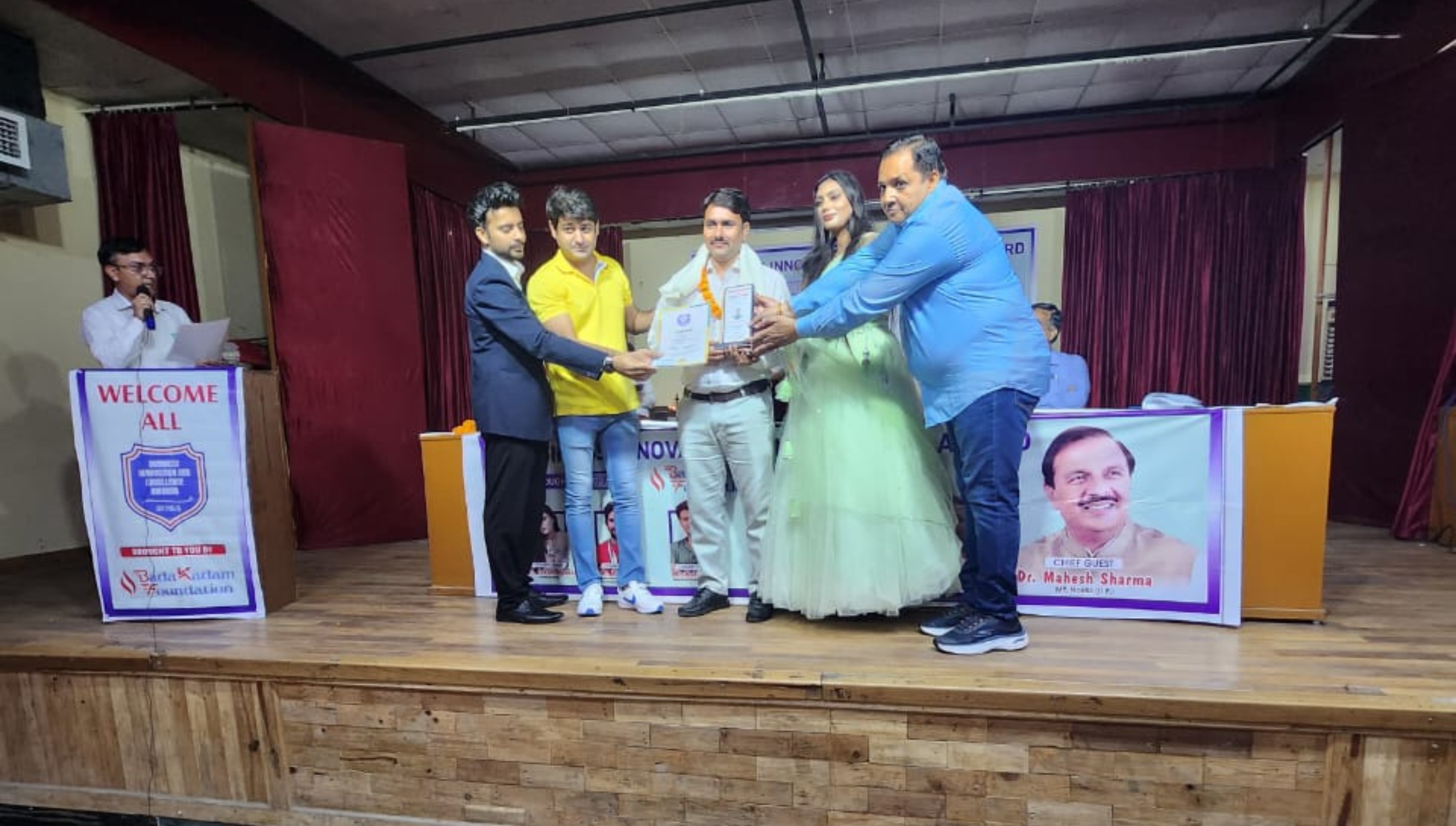 Ravinder Sharma being Awarded